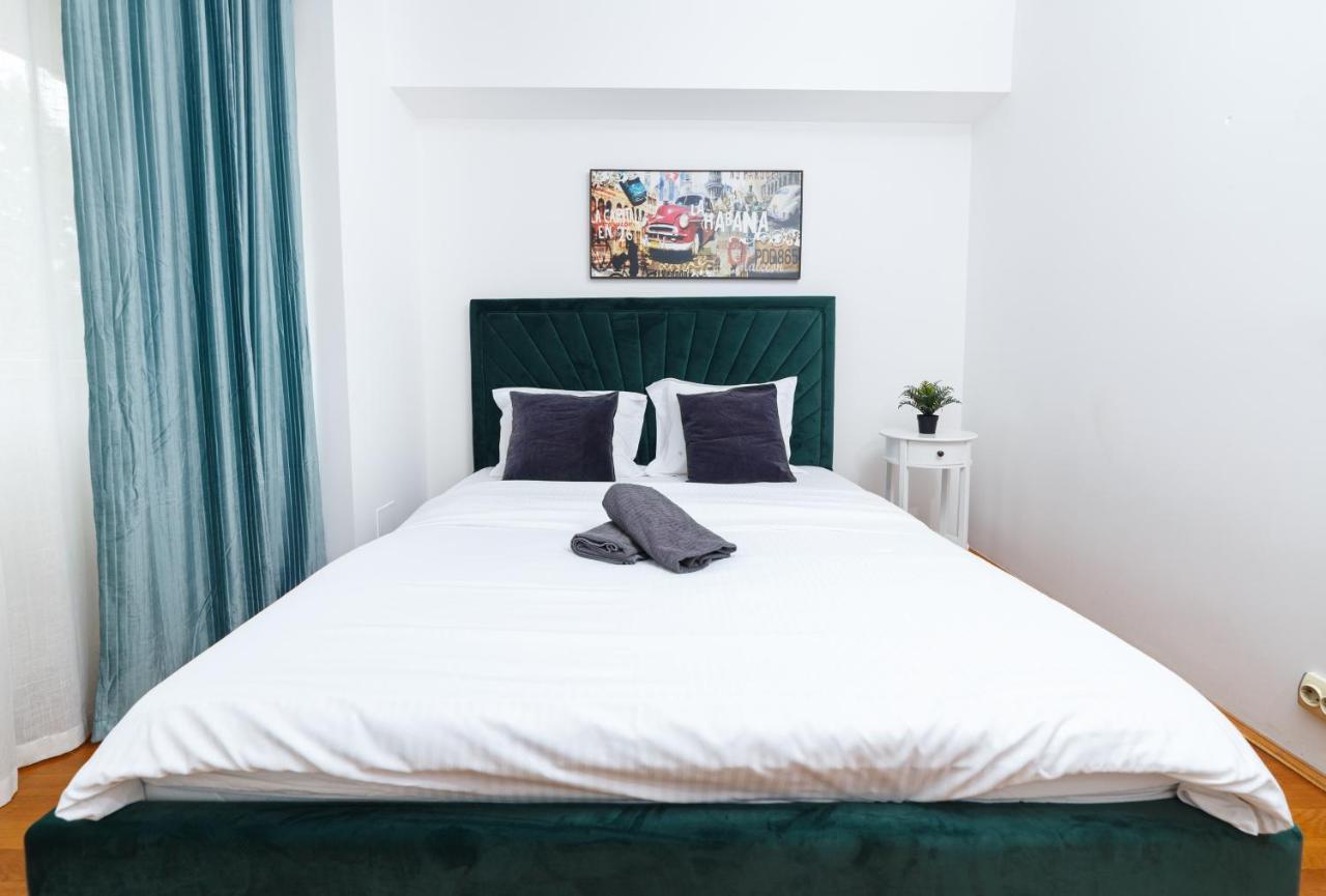 Color Apartments Unirii 14 Blv ブカレスト エクステリア 写真